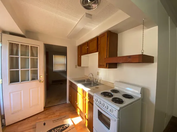 949 5th Ave #3, East Mc Keesport, PA 15035