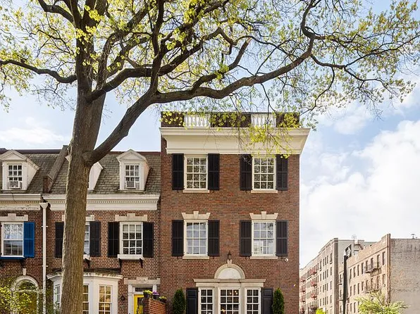 2102 Albemarle Ter, Brooklyn, NY 11226