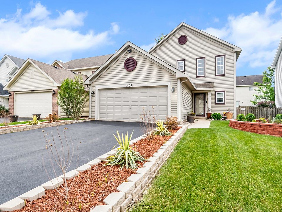 1st image of 3102 W Gloria Ln