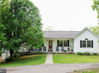 4 Overlook View Dr, Front Royal, VA 22630