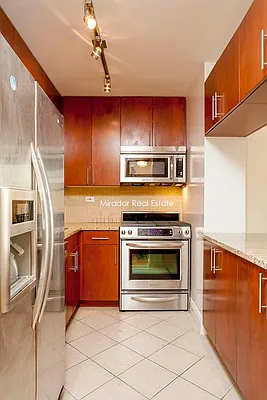 Rented by Mirador Real Estate | media 17