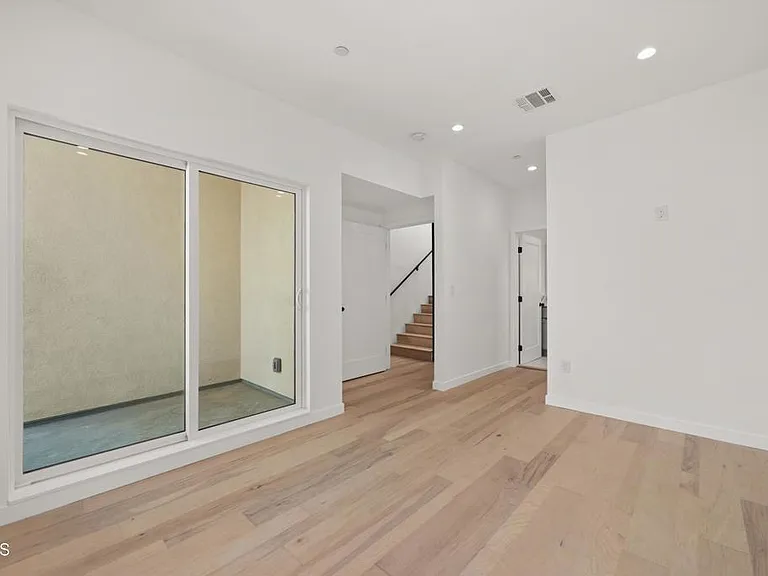 3564 N Eagle Rock Blvd #1 — Photo 28