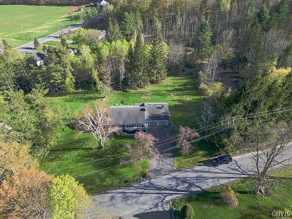 5th image of 172 Hinman Rd