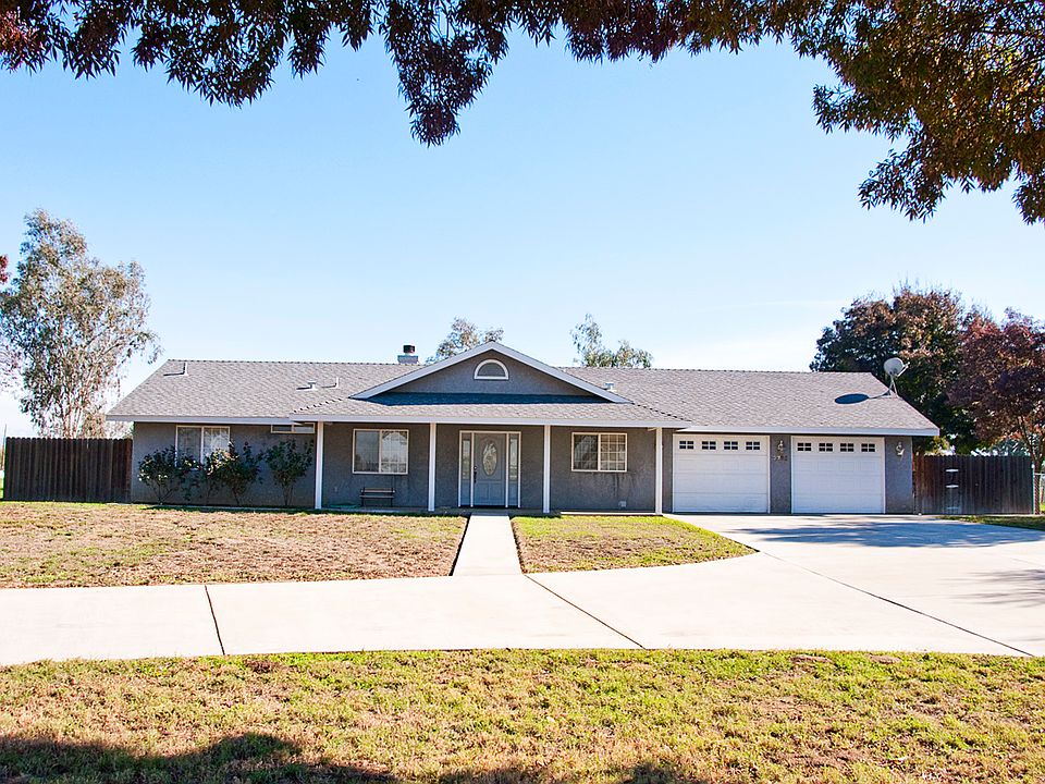 1st image of 2738 N Park Dr