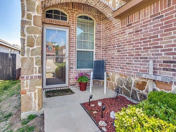 3rd image of 5717 Parkview Hills Ln