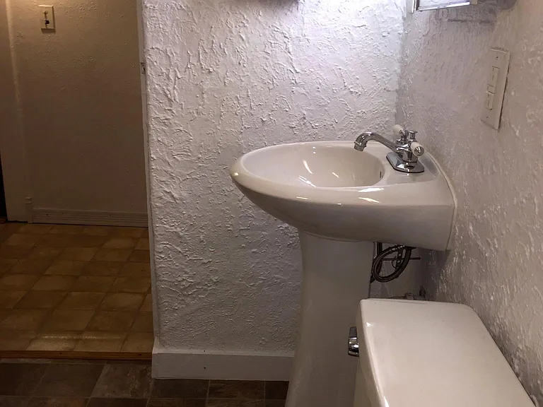 812 Florence Ave #1 — Photo 21