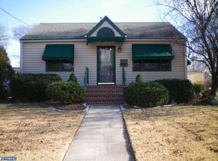 704 N Evergreen Ave, Woodbury, NJ 08096