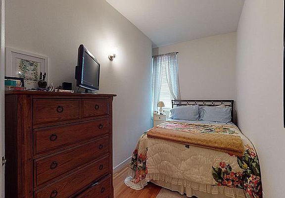 4th image of 68 W 82nd St APT 4A