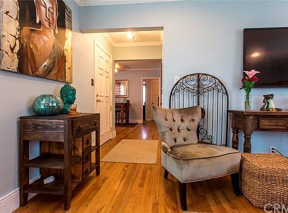 5th image of 10425 S Gramercy Pl