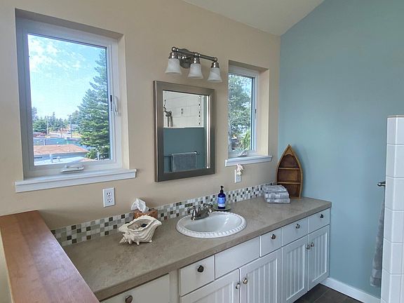 Primary ensuite