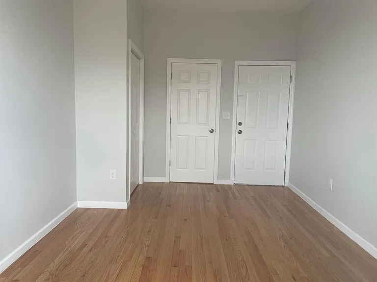 1619 Palisade Ave #4L — Photo 11
