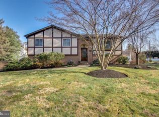 1039 Sorrel Horse Rd, Huntingdon Valley, PA 19006