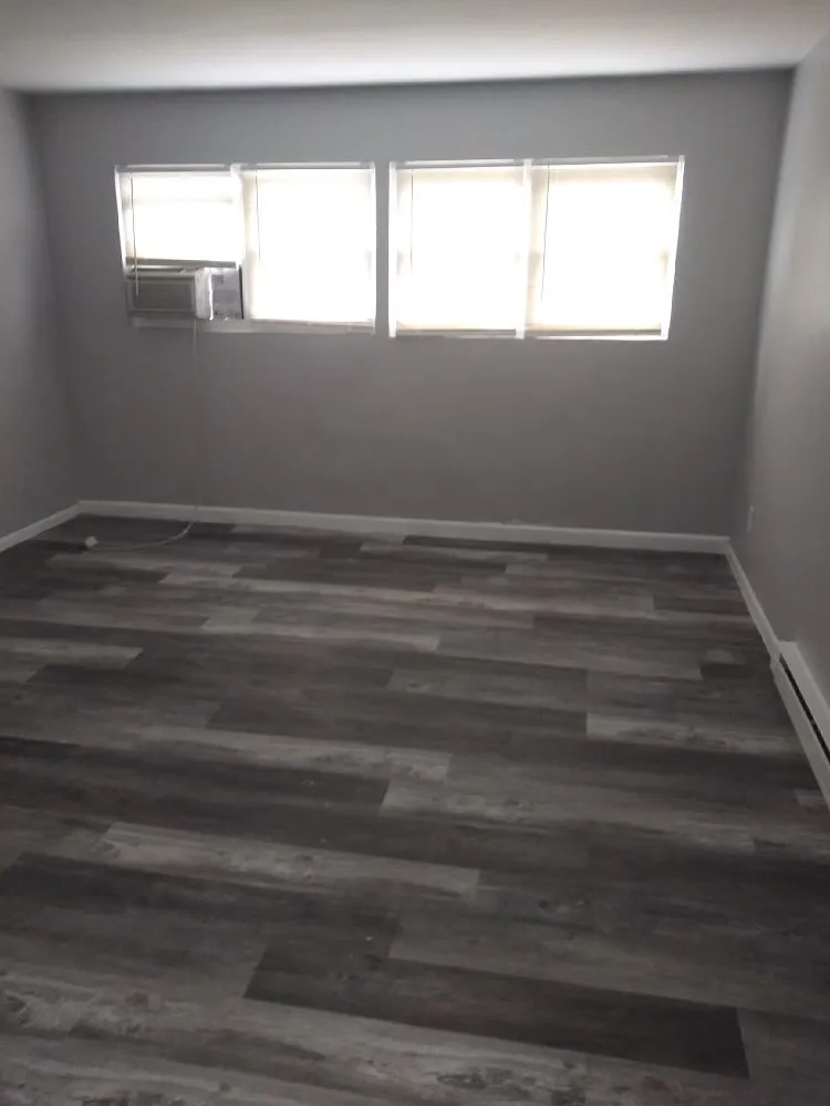 156 South Munn Ave - C-3 — Photo 1