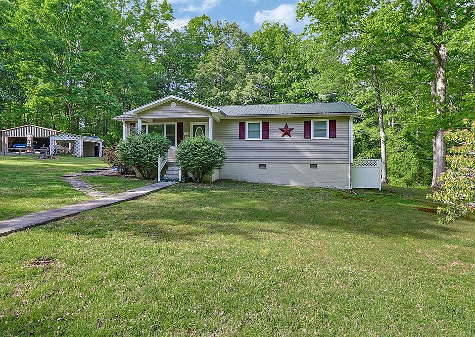1st image of 149 Horseshoe Cir
