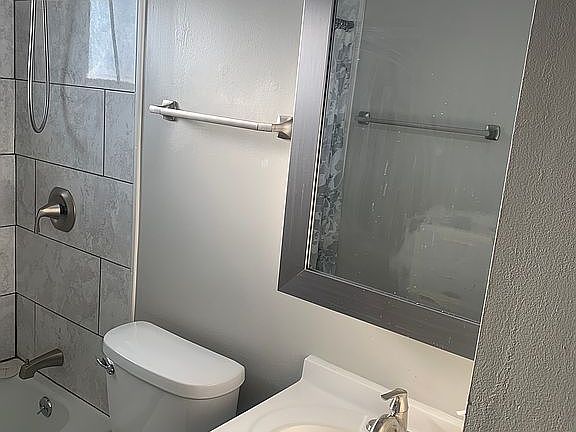 2nd image of 1644 Coronet Dr