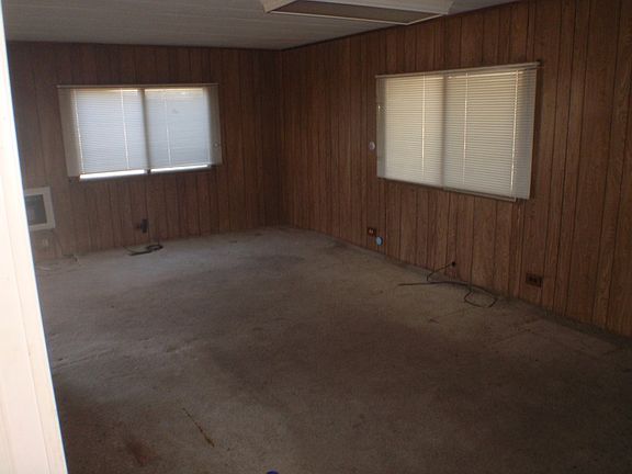 2nd image of 121 Maranatha Dr