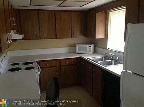 5th image of 414 SE 14th St APT 5