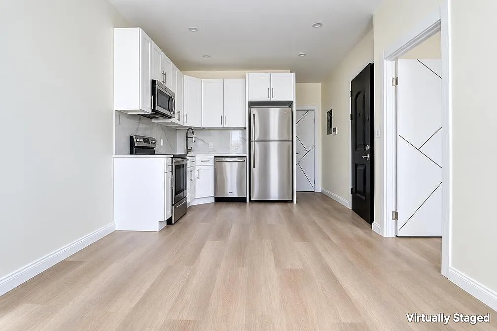 2 bed, $2,900 — Photo 1