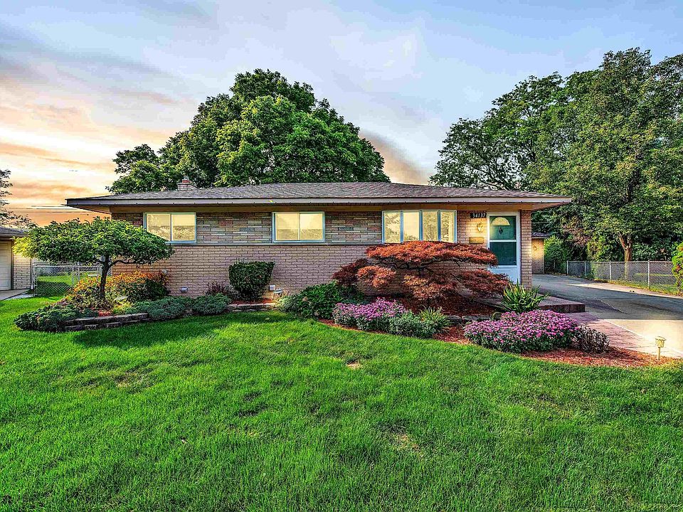 34137 Old Ct, Sterling Heights, MI 48312 Zillow
