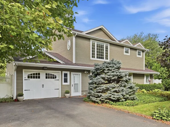 72 Sunset Ter, Feeding Hills, MA 01030
