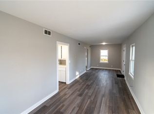 2608 E 16th St, Des Moines, IA 50316
