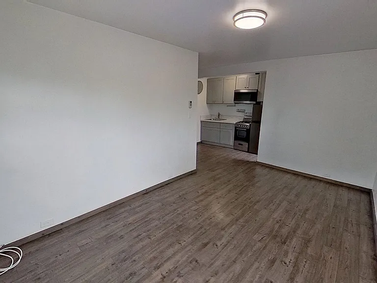 Pedregosa St. - 528 W. — Photo 7