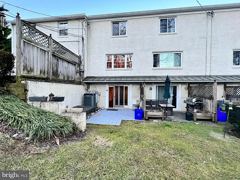 5332 Pooks Hill Rd #304-53 — Photo 4