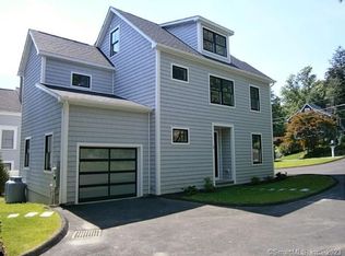 70 Seminary St Unit 1, New Canaan, CT 06840