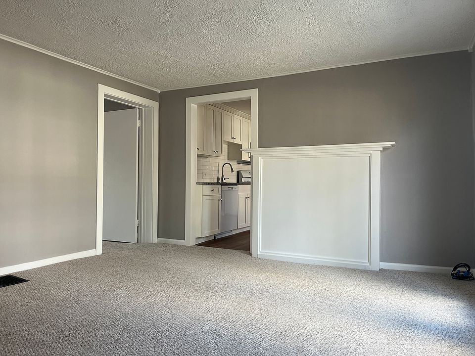 1st image of 331 Naubuc Ave #B1