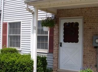 11 Fort Lee Ct, Easton, PA 18040