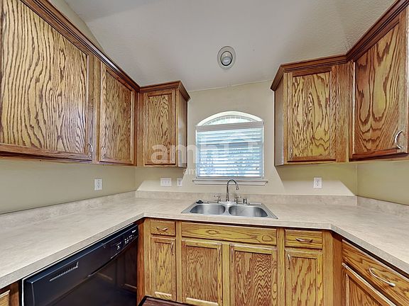 4th image of 3716 Verde Dr