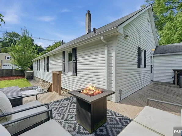 20 Yesler Way, Hillsdale, NJ 07642