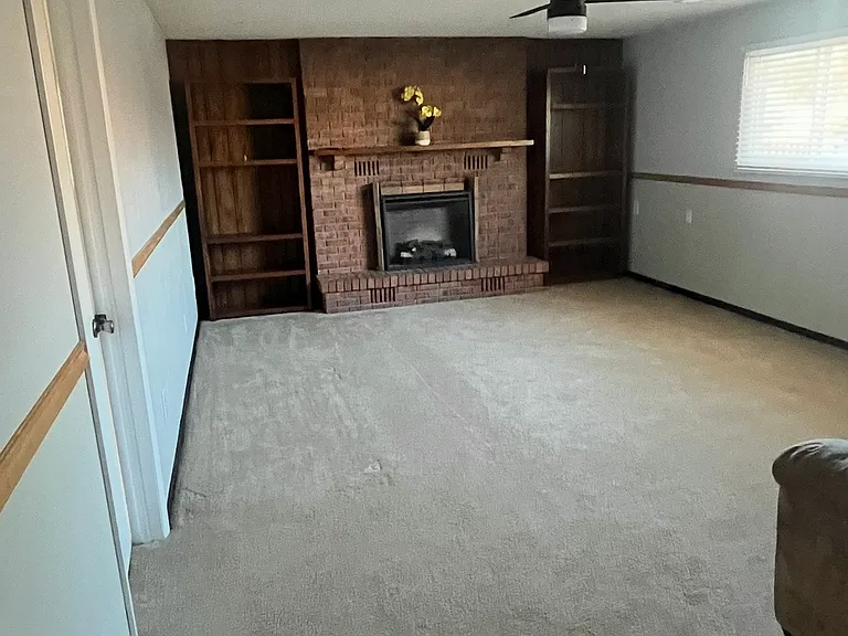2044 Sitka Ct — Photo 9