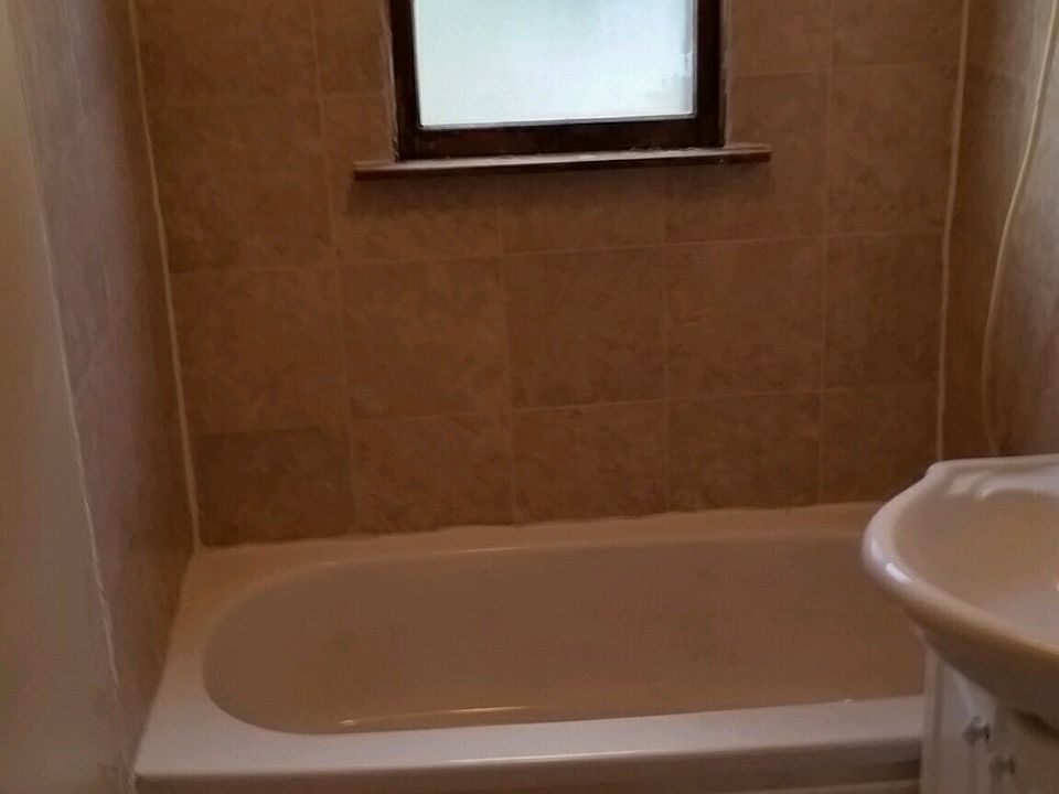 1st image of 7214 Parrish Ave
