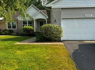 4374 Pond Ridge Ct NE, Grand Rapids, MI 49546