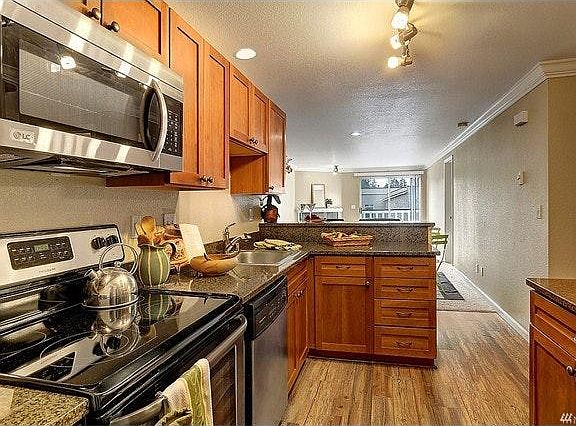 4th image of 1003 156th Ave NE Unit A304