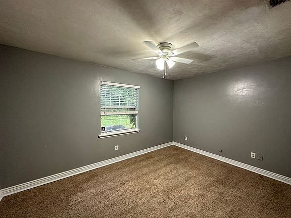 5th image of 4078 Cottage Wood Trl