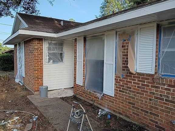 4th image of 2311 Buck Dr