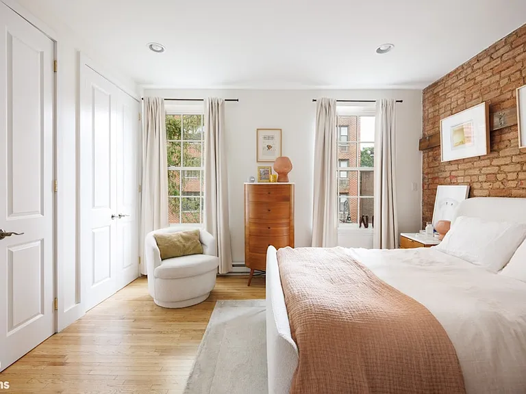 45 Horatio St #2 — Photo 6
