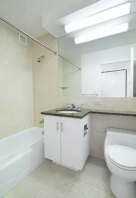 Rented by REAL New York | media 17