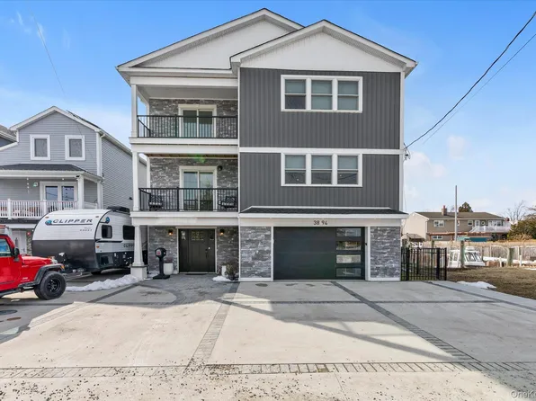 3894 Sands Lane, Seaford, NY 11783