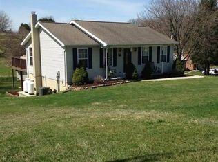 23 Burns Rd, Spring Grove, PA 17362