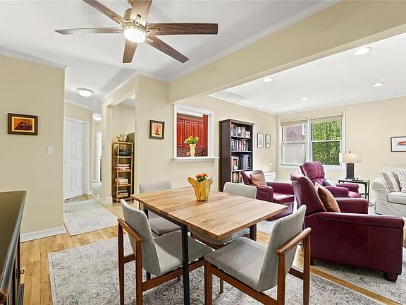 4th image of 327 Palmer Ter APT 1A