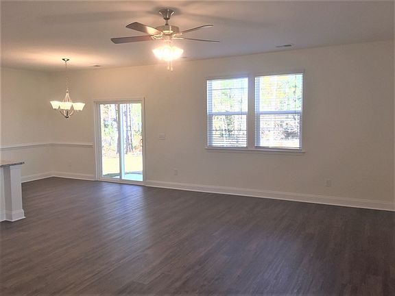 4th image of 104 Doral Blue Dr
