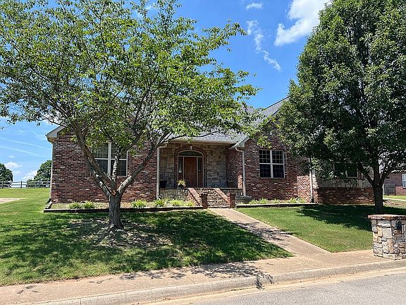 2nd image of 2519 S College Dr