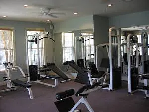 Building Photo - 260 Riverbend Dr #4B