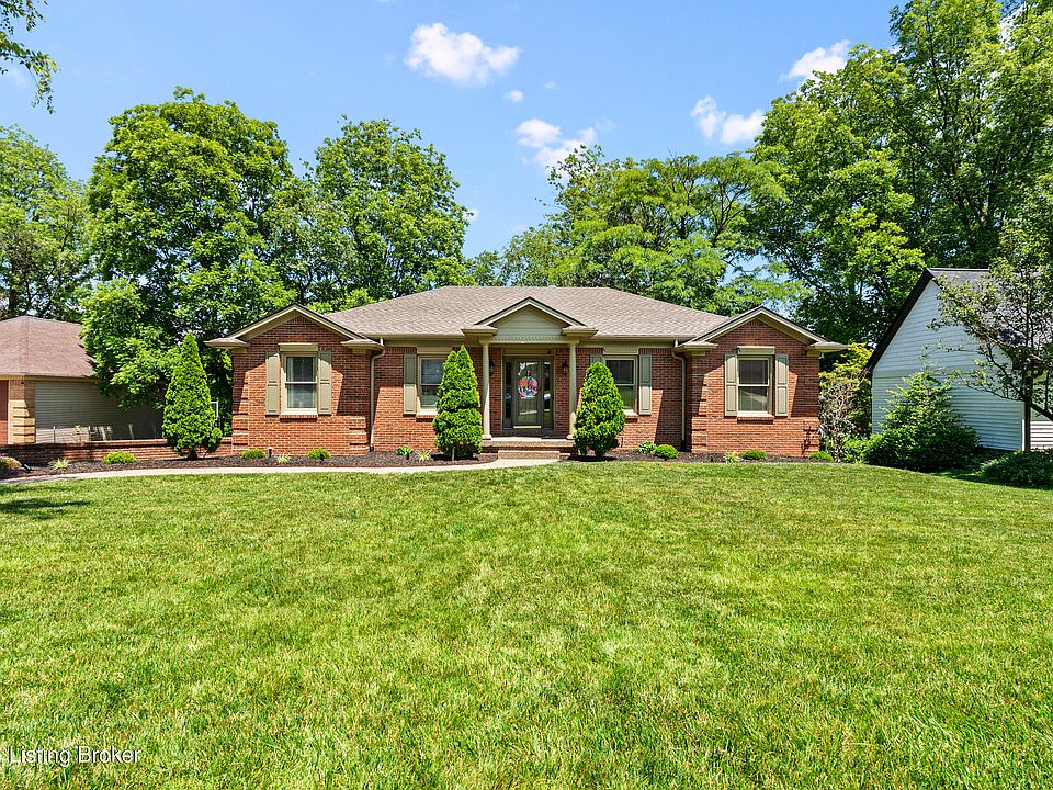1st image of 217 Edgewood Dr