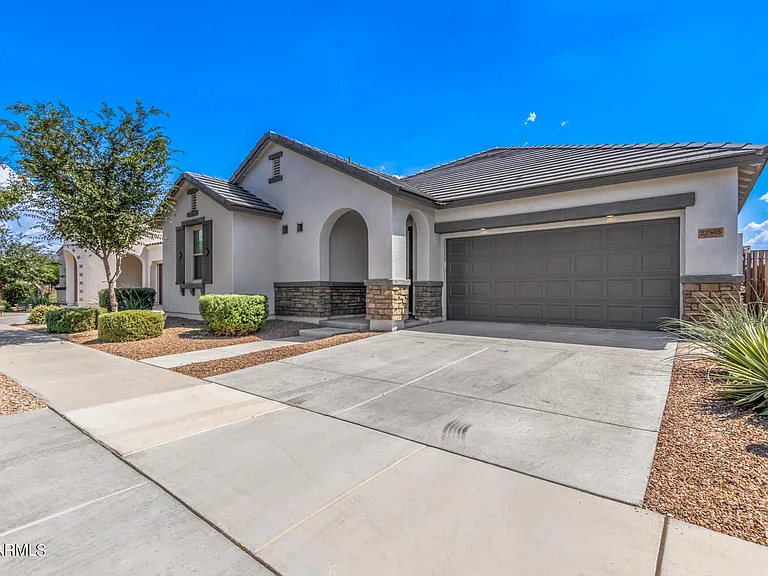 22503 E Calle De Flores — Photo 8