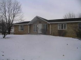 4104 Cork Bocktown Rd, Clinton, PA 15026