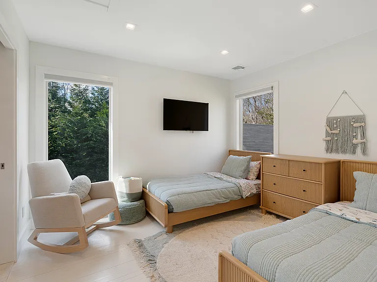 50 Manor Ln N — Photo 14